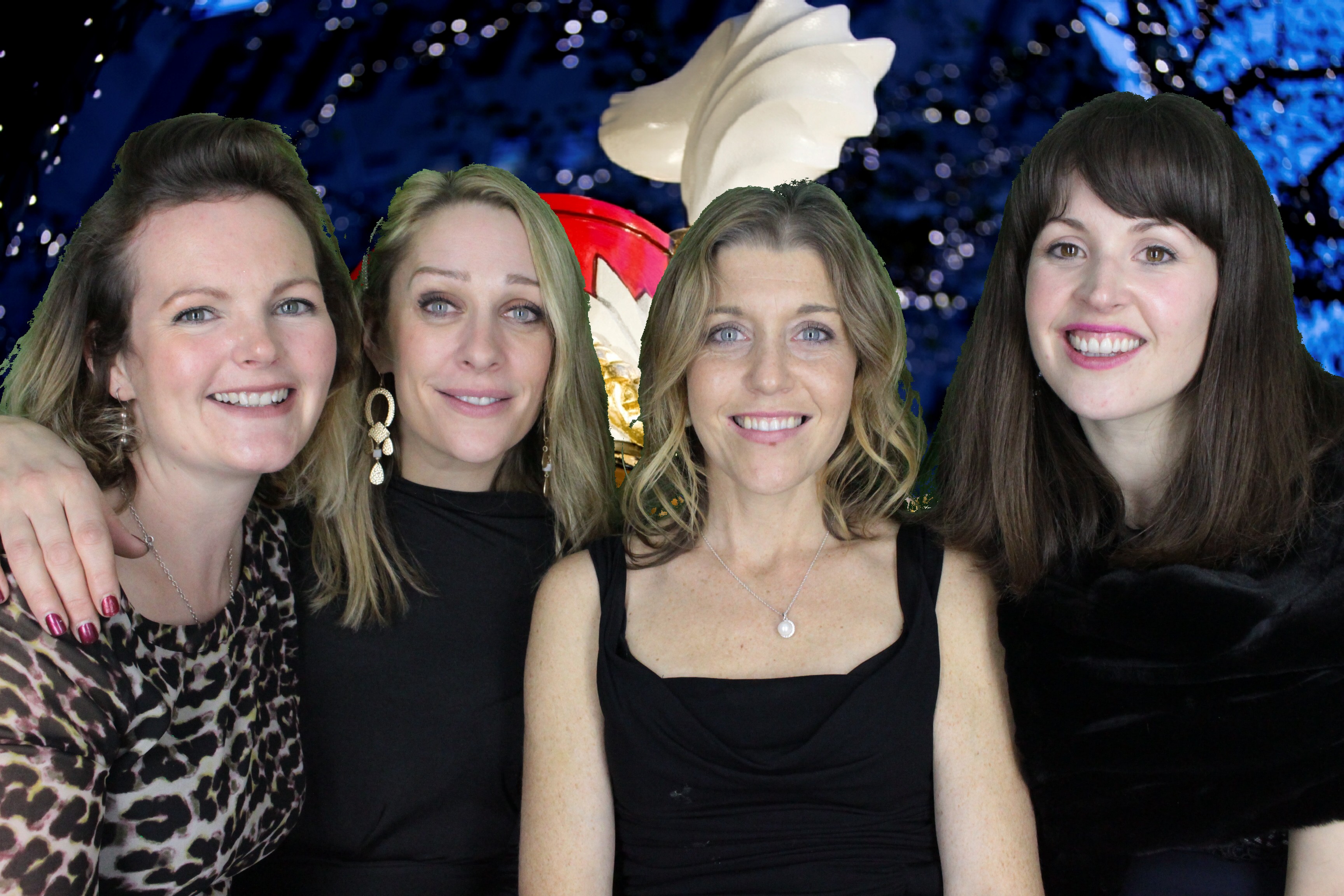 Upavon Officers' Mess Christmas Party | View more photos from the event at gallery.myphotoboothexperience.co.uk/u/MyPhotoBoothExperienceLtd/Upavon-Officers-Mess-Christmas-Party